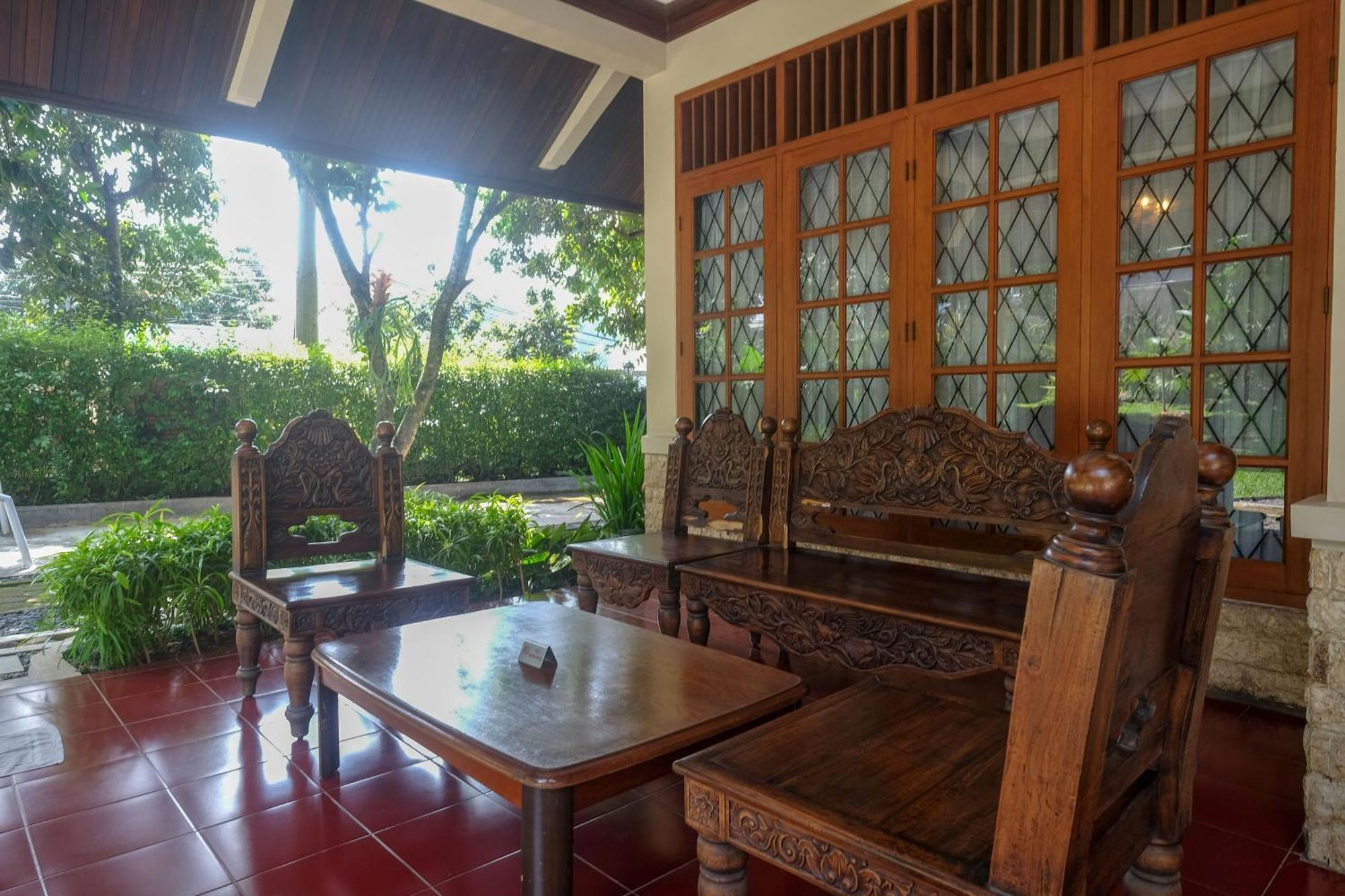 Sareh Villa By The Lavana Semarang Exterior foto