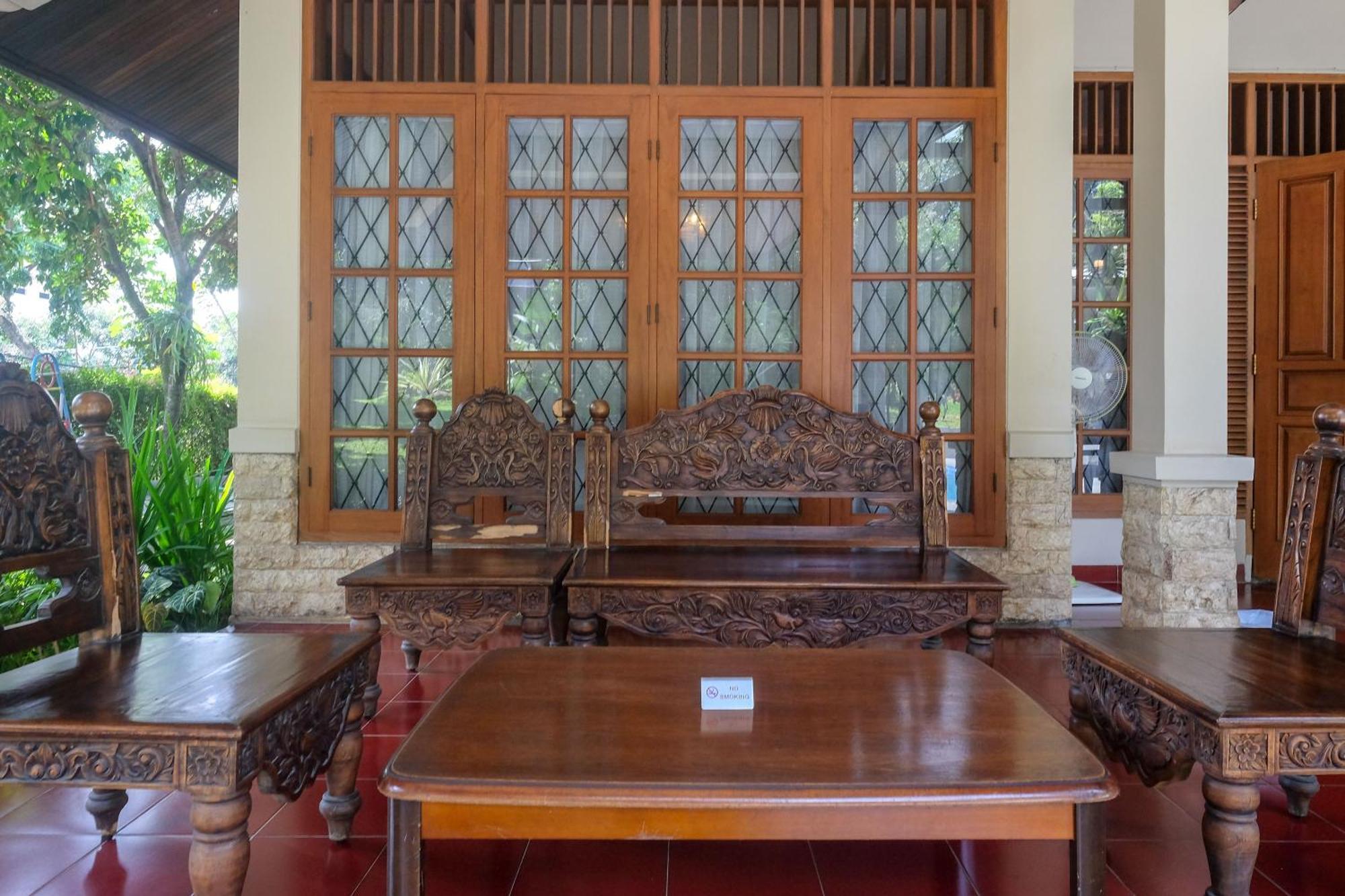 Sareh Villa By The Lavana Semarang Exterior foto